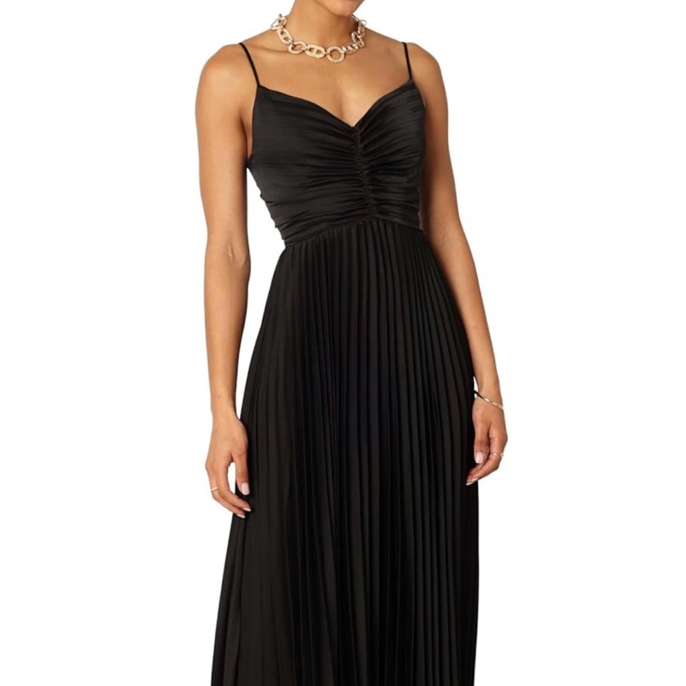 Petal & Pup Women's Naira Pleated Maxi Dress